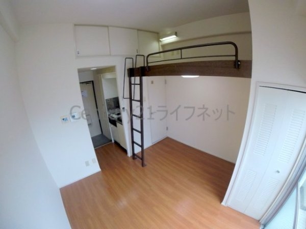 新大阪ＯＭパレス