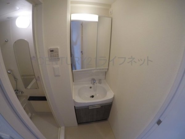 プレサンスブルーム東三国