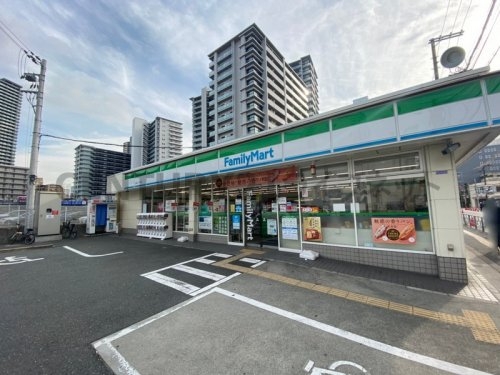 エスレジデンス福島グランデ(ファミリーマート海老江一丁目店)