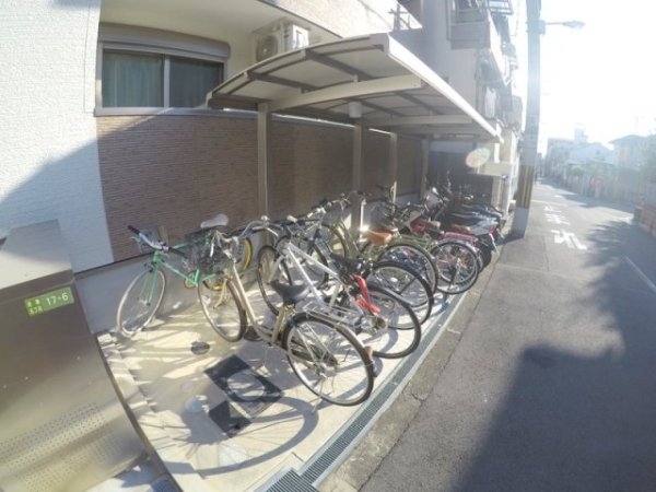 大阪市東淀川区淡路５丁目のアパート