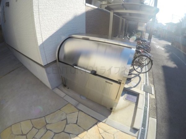 大阪市東淀川区淡路５丁目のアパート
