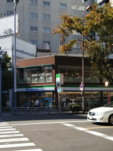 エスリード御堂筋梅田(ファミリーマート西天満六丁目店)