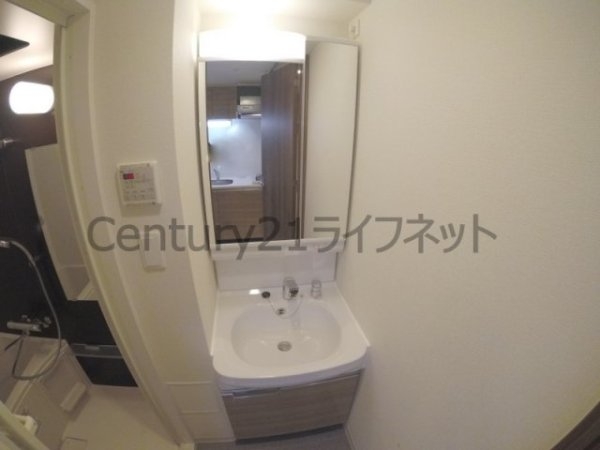プレサンス梅田2