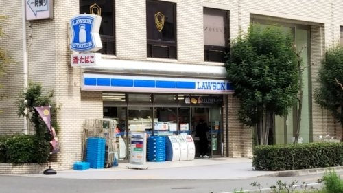 ミモサ中津(ローソン豊崎三丁目店)