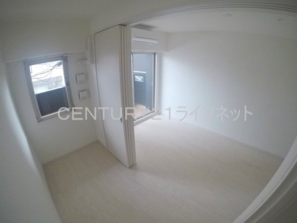 アドバンス江坂東デパール