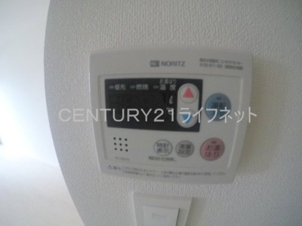 アドバンス江坂東デパール