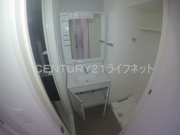 アドバンス江坂東デパール