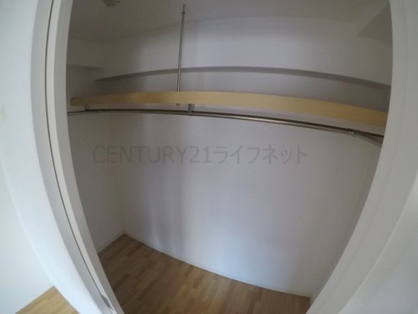 セレニテ江坂四番館