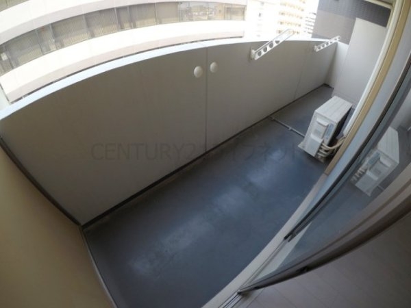 セレニテ江坂四番館