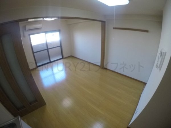 シーナリ江坂