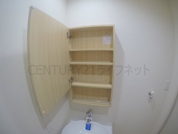 吹田市江坂町５丁目のアパート