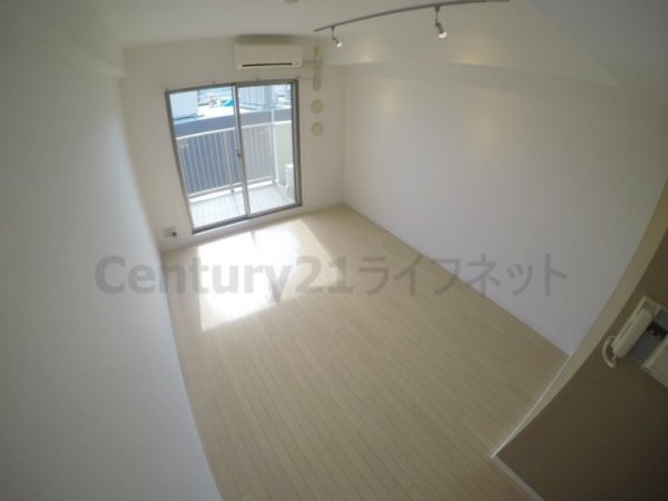 アーバンフラッツ新大阪2