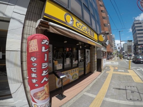 アパートメンツ江坂(カレーハウスCoCo壱番屋吹田豊津店)