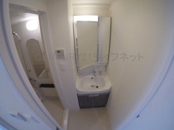 プレサンスブルーム東三国