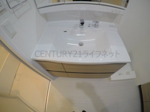 クレストコート同心