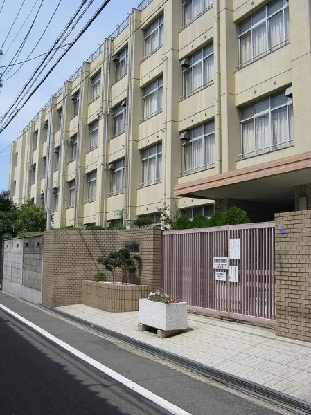 Alivis福島海老江(大阪市立海老江西小学校)
