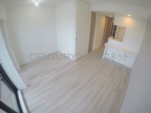 コンフォリアリヴ江坂江の木町Q