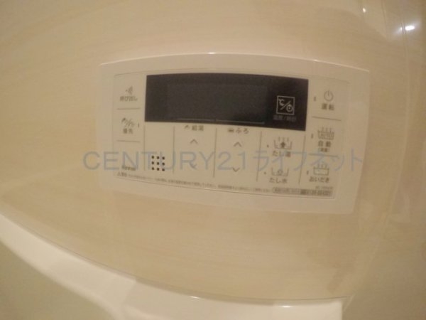 コンフォリアリヴ江坂江の木町Q