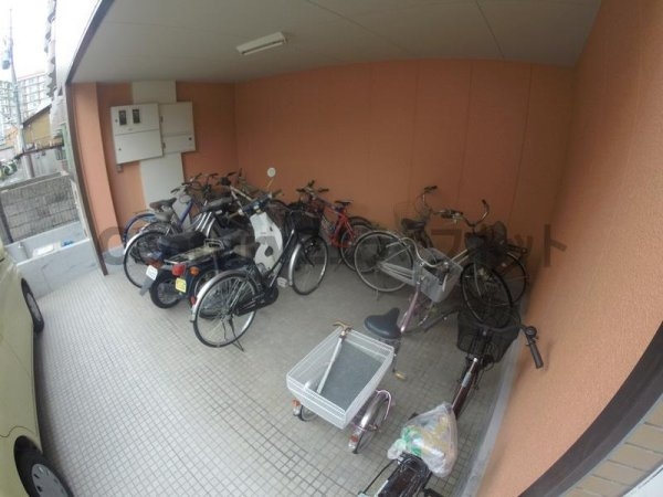 マンションパインハウス