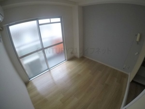 マンションパインハウス