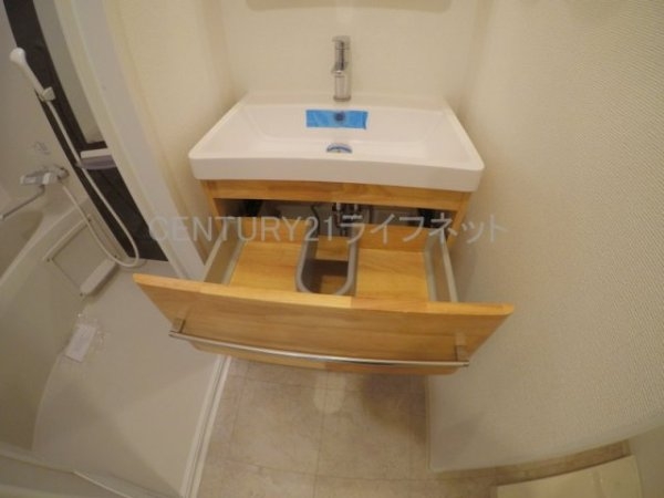 セレニテ江坂ルフレ