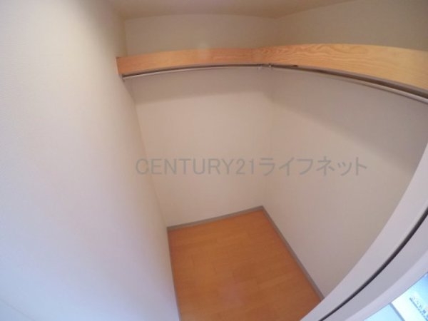 ドゥーエ江坂1