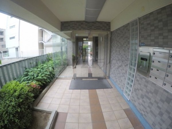 吹田市垂水町３丁目のマンション