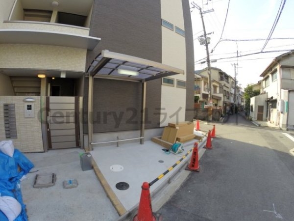 大阪市淀川区東三国１丁目のアパート