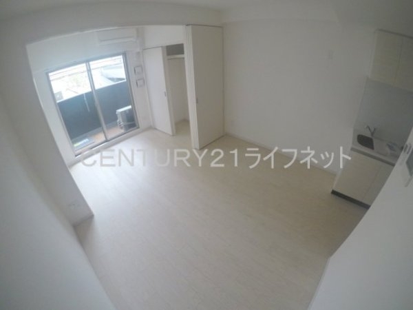 アドバンス江坂東デパール