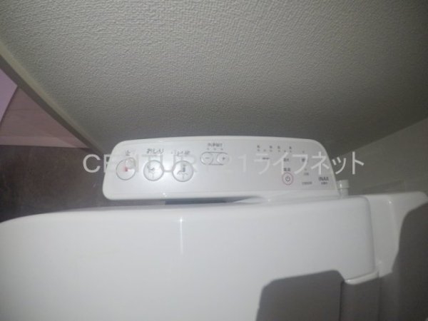 アドバンス江坂東デパール