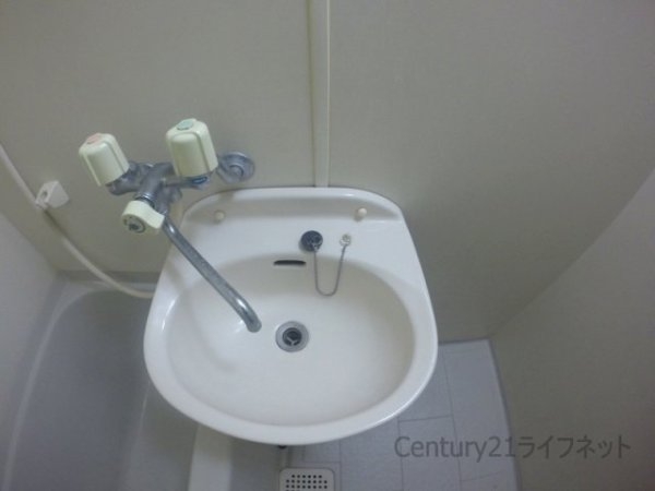 ISハイツ西中島