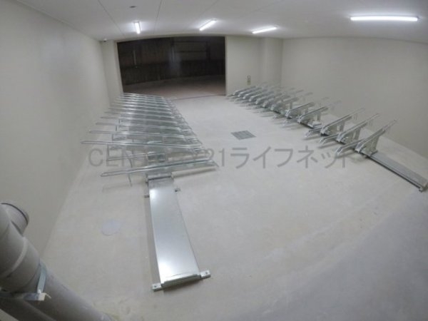 セレニテ西中島アリア壱番館