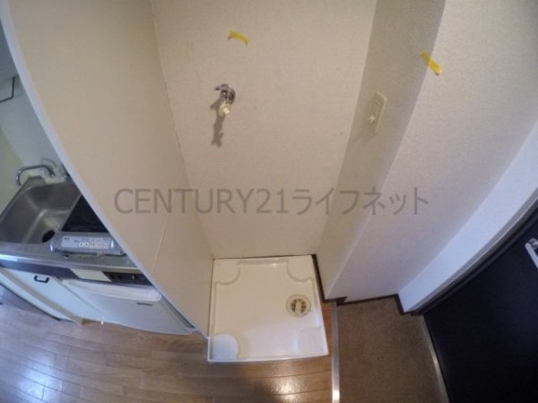 ノイエ新大阪A棟