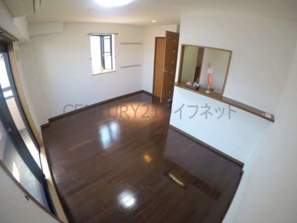ラトゥール江坂