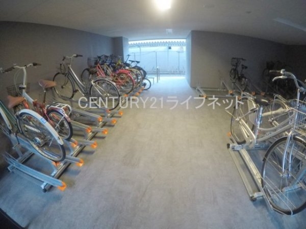 プレサンス淡路駅前