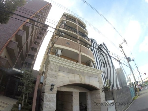 大阪市淀川区東三国3丁目のマンション