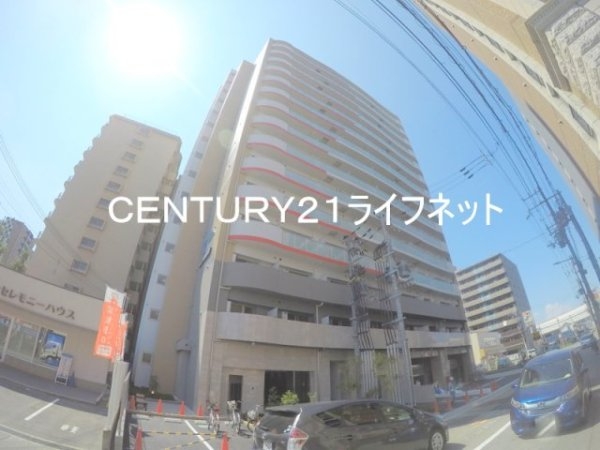 セレニテ江坂グランデ