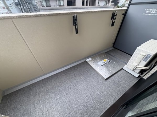 クレストコート江坂垂水町