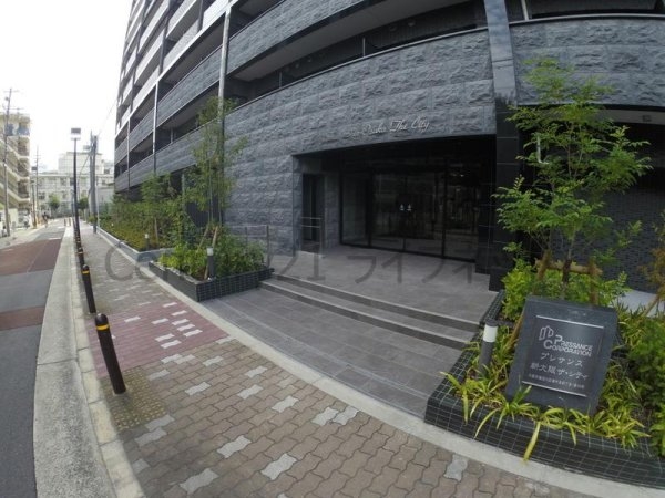 プレサンス新大阪ザシティ
