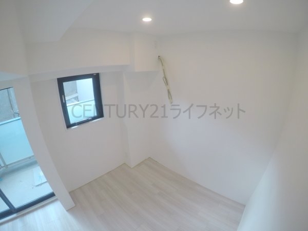 シーズンフラッツ梅田イースト