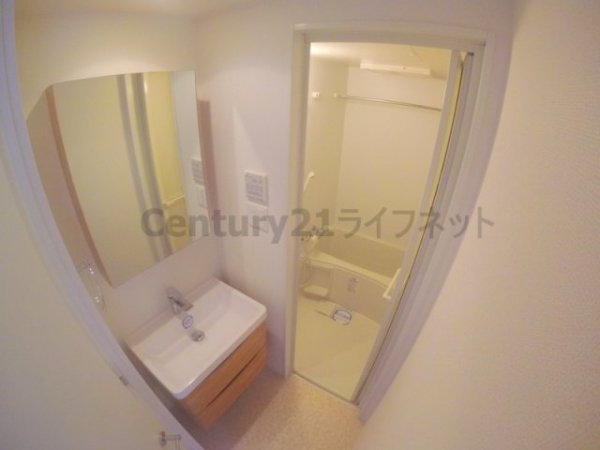 セレニテ新大阪カルム
