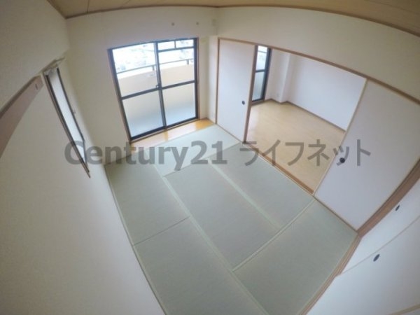 新大阪ファミール2（西館）
