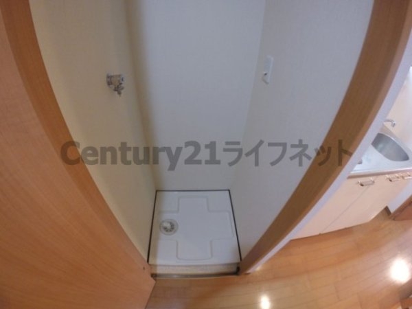 大阪市東淀川区淡路３丁目のマンション