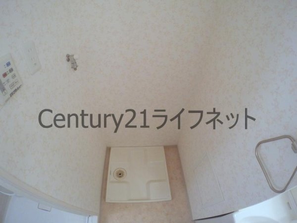大阪市淀川区西中島４丁目のマンション