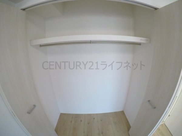 隆和