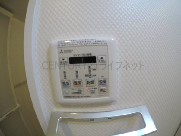 隆和