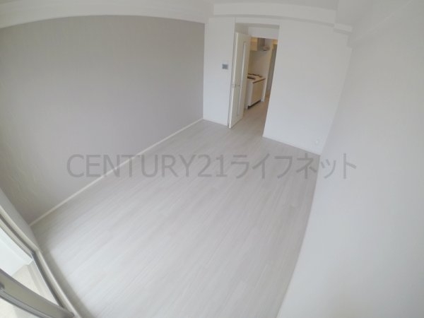 スプランディッド十三本町