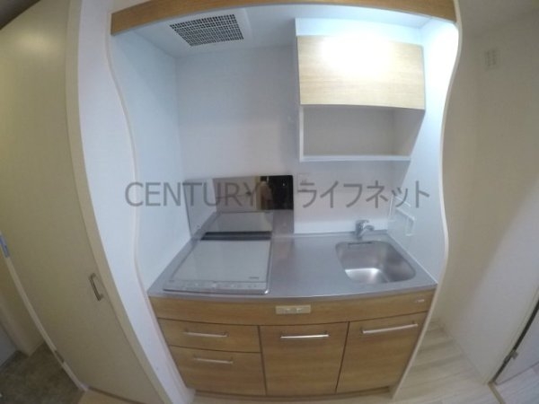 アドバンス江坂ラシュレ