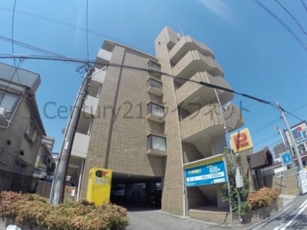 クインテットハイツ