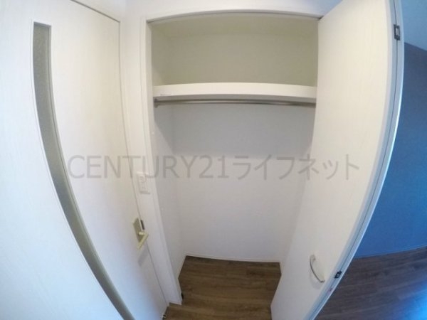 プレサンス江坂クォーレ